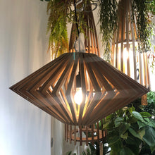 Charger l'image dans la galerie, Luminaire Bois Teak  UBE à suspendre