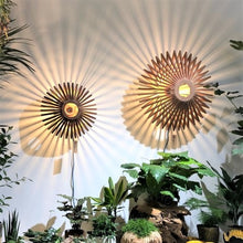 Charger l'image dans la galerie, Luminaire Bois Teak  UBE applique